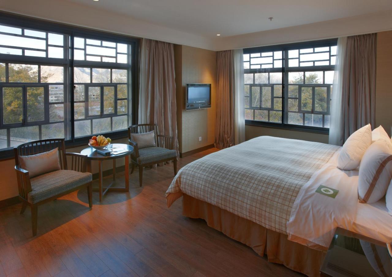Four Points By Sheraton Лхаса Экстерьер фото